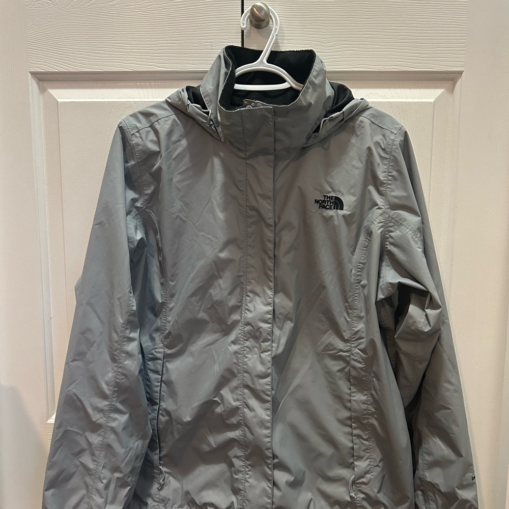 The North Face Gray Ski Jacket with Hood and Waterproof Finish
